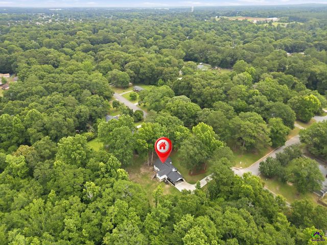 400 North Lake Drive, Perry, GA 31069