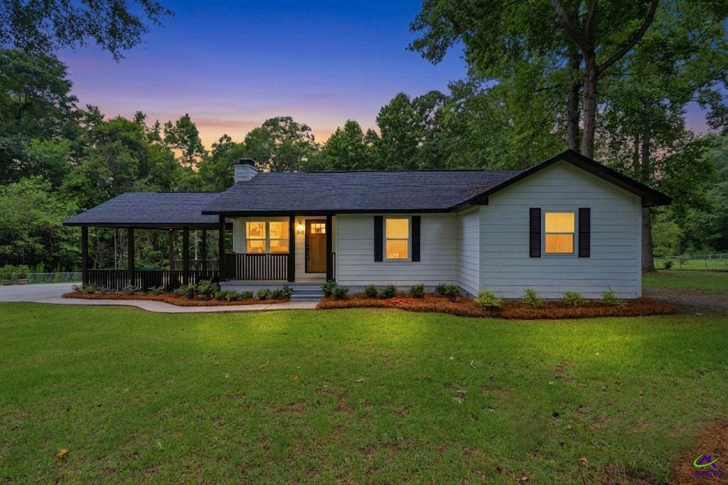 400 North Lake Drive, Perry, GA 31069