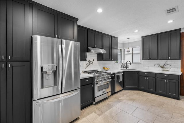 13115 Chavile, Cypress, TX 77429