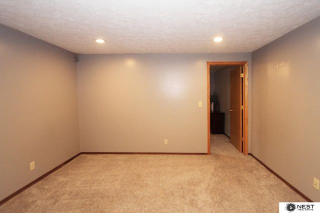 2760 S 13 Street, Lincoln, NE 68502