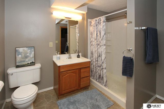 2760 S 13 Street, Lincoln, NE 68502