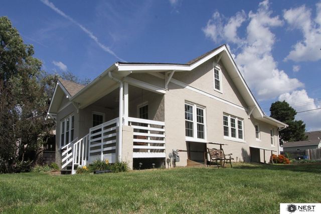 2760 S 13 Street, Lincoln, NE 68502