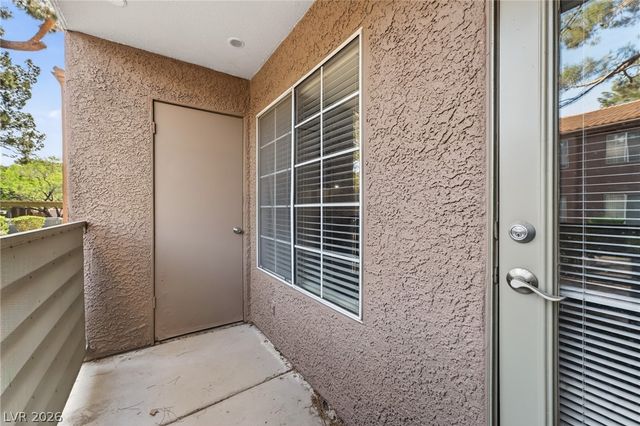 2111 Sealion Drive 106, Las Vegas, NV 89128