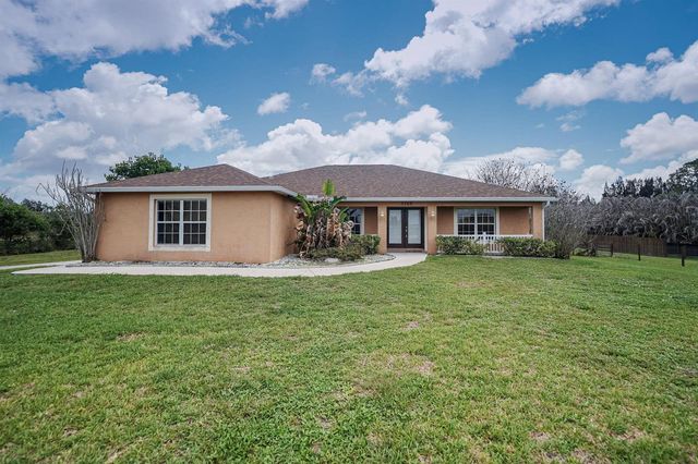 3768 Seminole Road, Fort Pierce, FL 34951