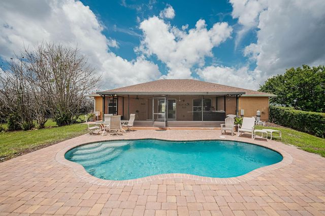 3768 Seminole Road, Fort Pierce, FL 34951