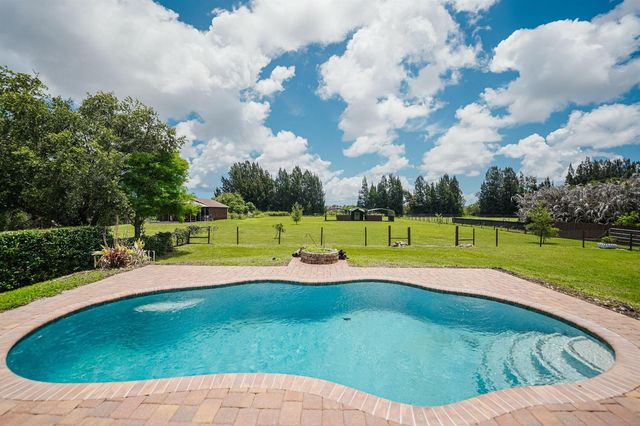 3768 Seminole Road, Fort Pierce, FL 34951