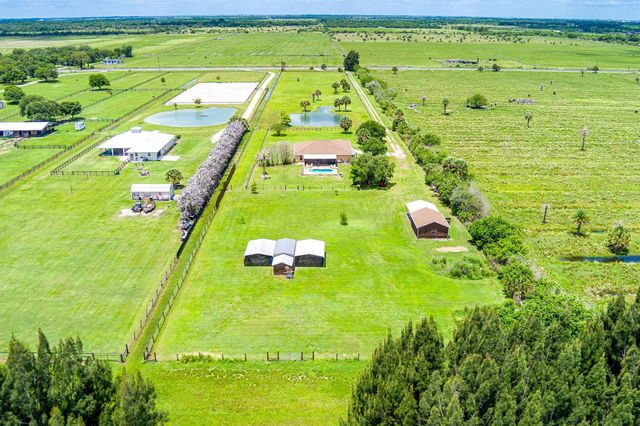 3768 Seminole Road, Fort Pierce, FL 34951