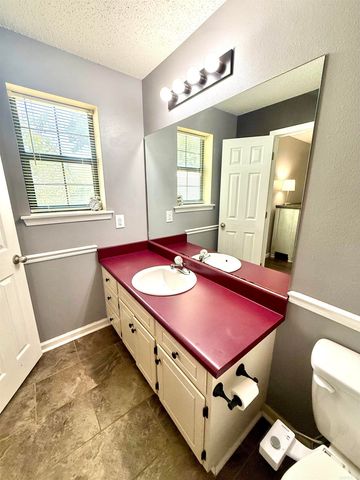 102 Lelia Lane, Searcy, AR 72143