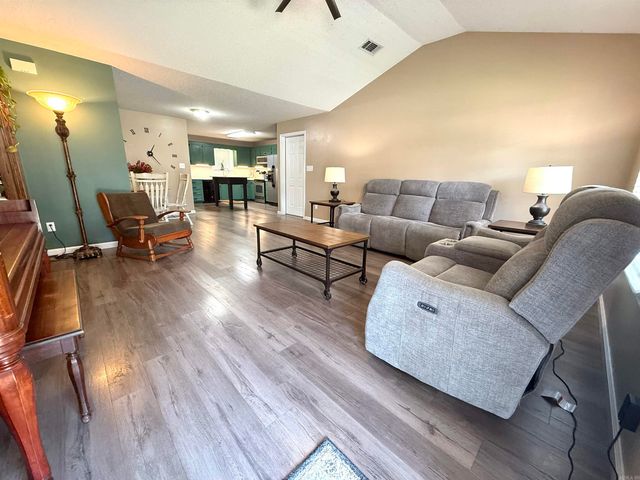 102 Lelia Lane, Searcy, AR 72143