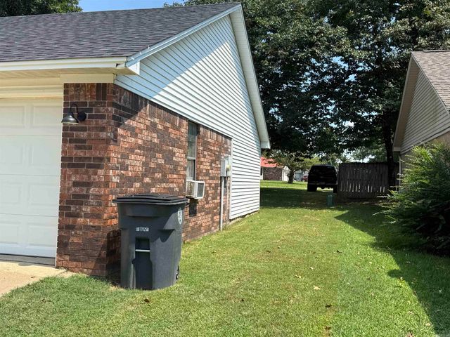 102 Lelia Lane, Searcy, AR 72143