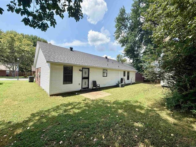 102 Lelia Lane, Searcy, AR 72143