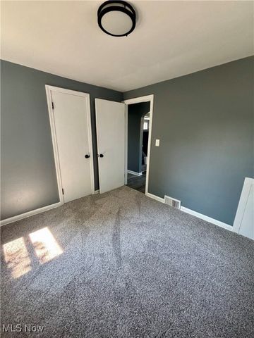 426 11th Street, Elyria, OH 44035