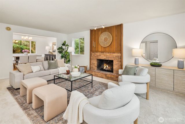 18604 NE 189th Street, Woodinville, WA 98077