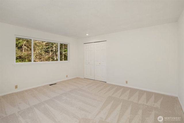 18604 NE 189th Street, Woodinville, WA 98077