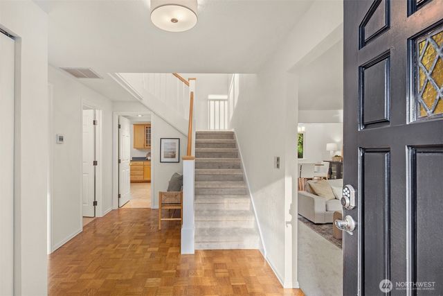 18604 NE 189th Street, Woodinville, WA 98077