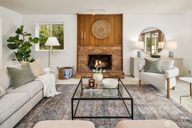 18604 NE 189th Street, Woodinville, WA 98077