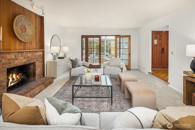 18604 NE 189th Street, Woodinville, WA 98077