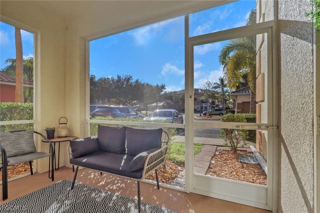 3965 Pomodoro CIR 102, Cape Coral, FL 33909