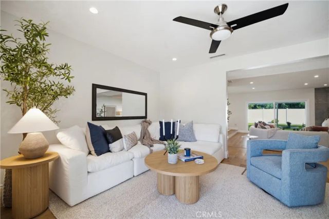 22764 Liberty Bell, Calabasas, CA 91302