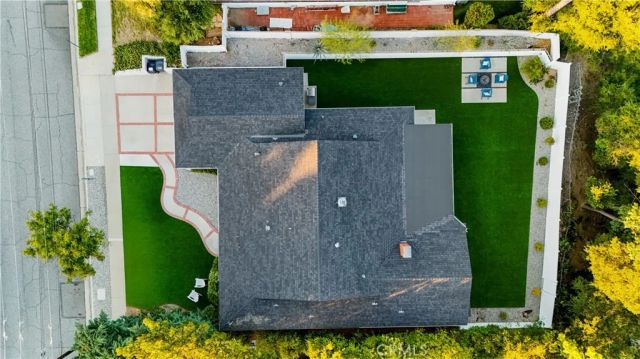 22764 Liberty Bell, Calabasas, CA 91302