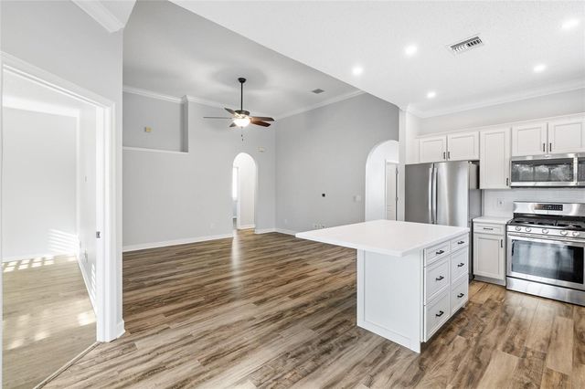 12514 SPARKLEBERRY ROAD, Tampa, FL 33626