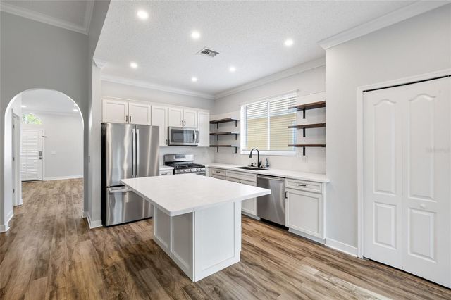 12514 SPARKLEBERRY ROAD, Tampa, FL 33626