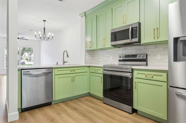 279 COUNTRYSIDE KEY BOULEVARD, Oldsmar, FL 34677