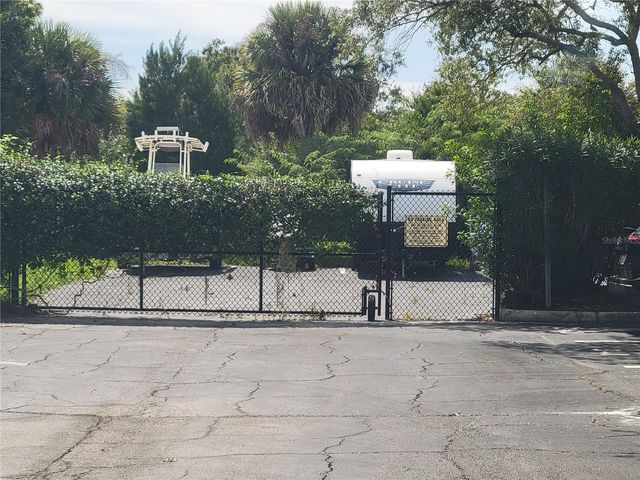 279 COUNTRYSIDE KEY BOULEVARD, Oldsmar, FL 34677