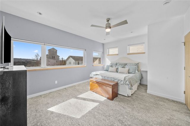 450 Prairie Street, Fayetteville, AR 72701