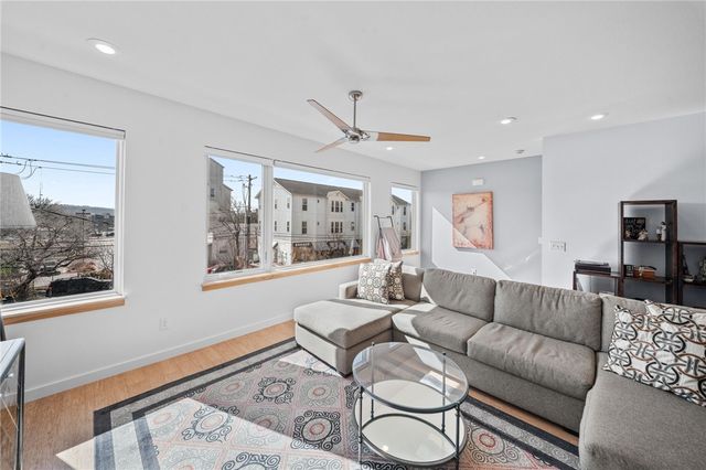 450 Prairie Street, Fayetteville, AR 72701