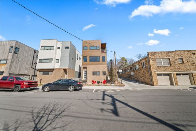 450 Prairie Street, Fayetteville, AR 72701