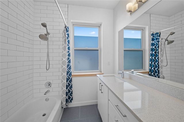 450 Prairie Street, Fayetteville, AR 72701