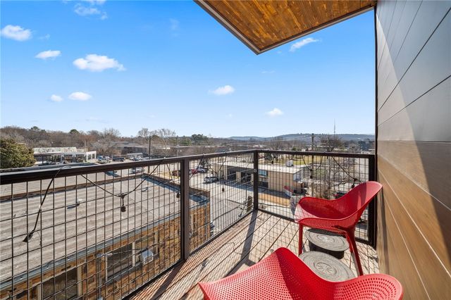 450 Prairie Street, Fayetteville, AR 72701