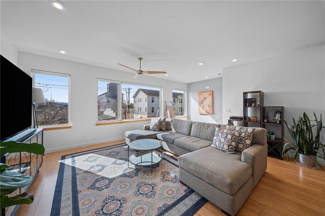 450 Prairie Street, Fayetteville, AR 72701