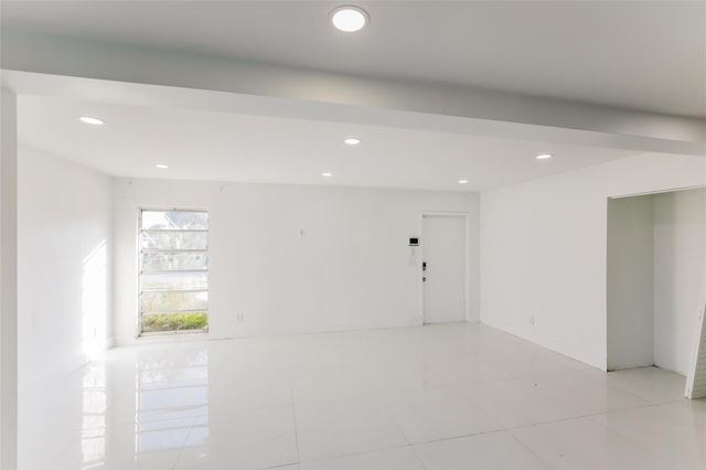 6609 NW 80th Court, Tamarac, FL 33321