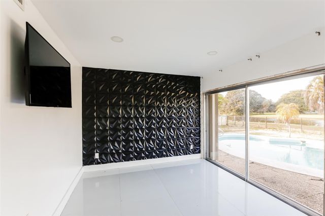 6609 NW 80th Court, Tamarac, FL 33321