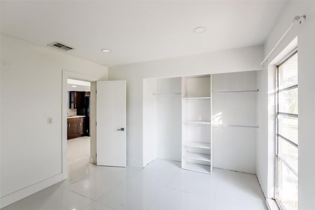 6609 NW 80th Court, Tamarac, FL 33321