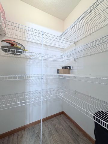 213 E Price Street 202, Eldridge, IA 52748