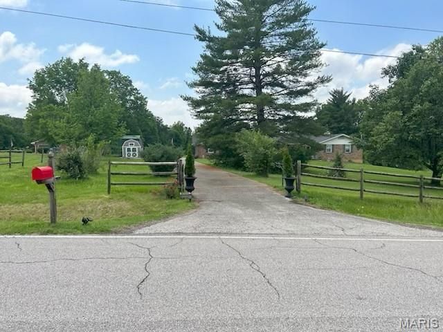 7164 Windy Valley Lane, Pacific, MO 63069
