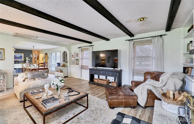 7164 Windy Valley Lane, Pacific, MO 63069
