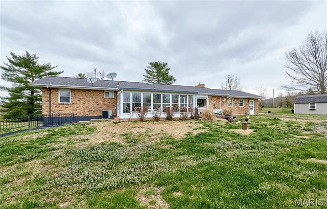 7164 Windy Valley Lane, Pacific, MO 63069