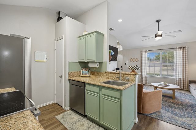 1030 Palomino Drive, Little Elm, TX 75068