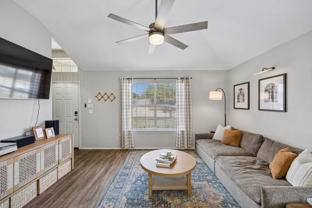 1030 Palomino Drive, Little Elm, TX 75068