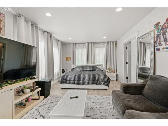 4098 Ne PORTLAND Rd, Salem, OR 97301