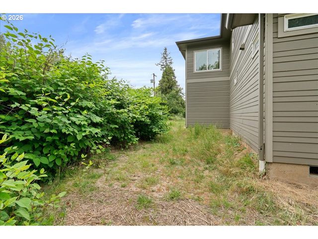 4098 Ne PORTLAND Rd, Salem, OR 97301