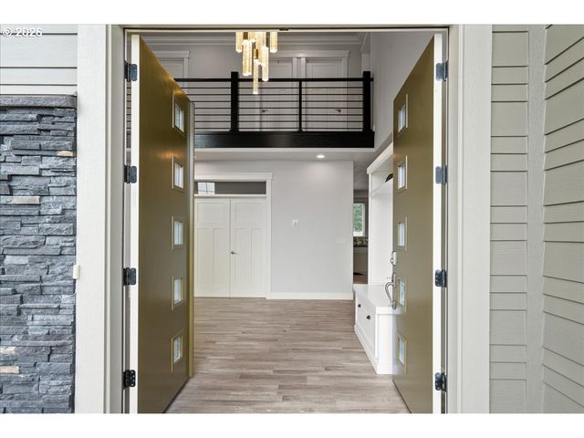4098 Ne PORTLAND Rd, Salem, OR 97301