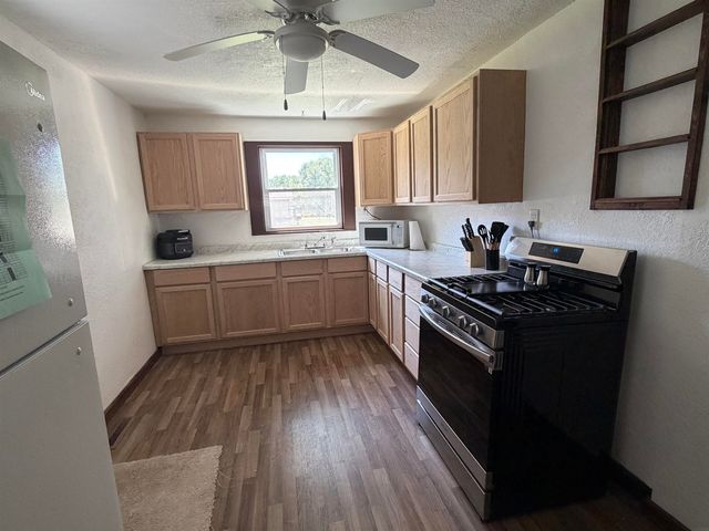 930 Pearl Street, Lamont, IA 50650