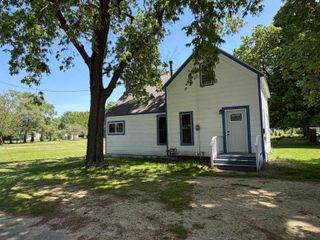 930 Pearl Street, Lamont, IA 50650