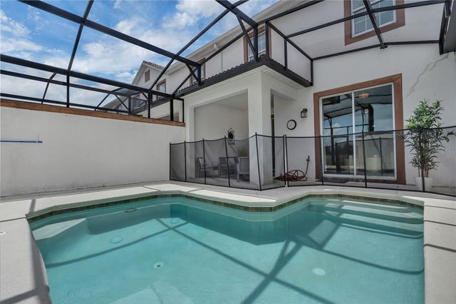 9005 STINGER DRIVE, Davenport, FL 33896