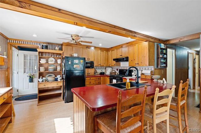 1548 West Genesee Street Road, Aurelius, NY 13021